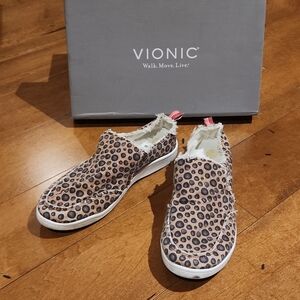 Vionic Beach Sneakers with Superior Arch Support